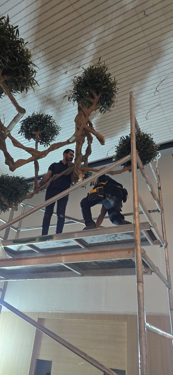 Greenmosswall's tweet image. 🌳✨ Our Upside Down Artificial Olive Tree Project ✨🌳

🌐 greenartfactory.ae
☎ Voice/WhatsApp: +971 56 95 88 315 
📧 info@greenartfactory.com

#GreenArtFactory #ArtificialOliveTree #UpsideDownTree #UniqueDecor #Olive #Artificial #CreativeTeam #dubai #DubaiForReal #UAE