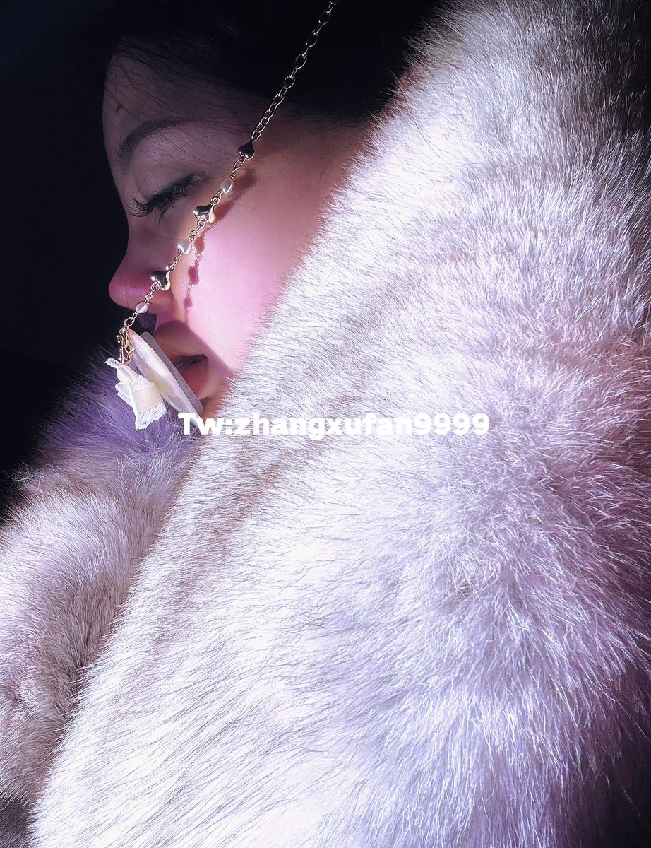 福利姬Big叔の阿房宫分享的黄推图片2 - 网红私拍内容