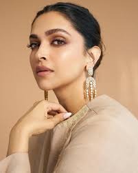 Bollywood Stars actresses sharing their complicated childbirth stories