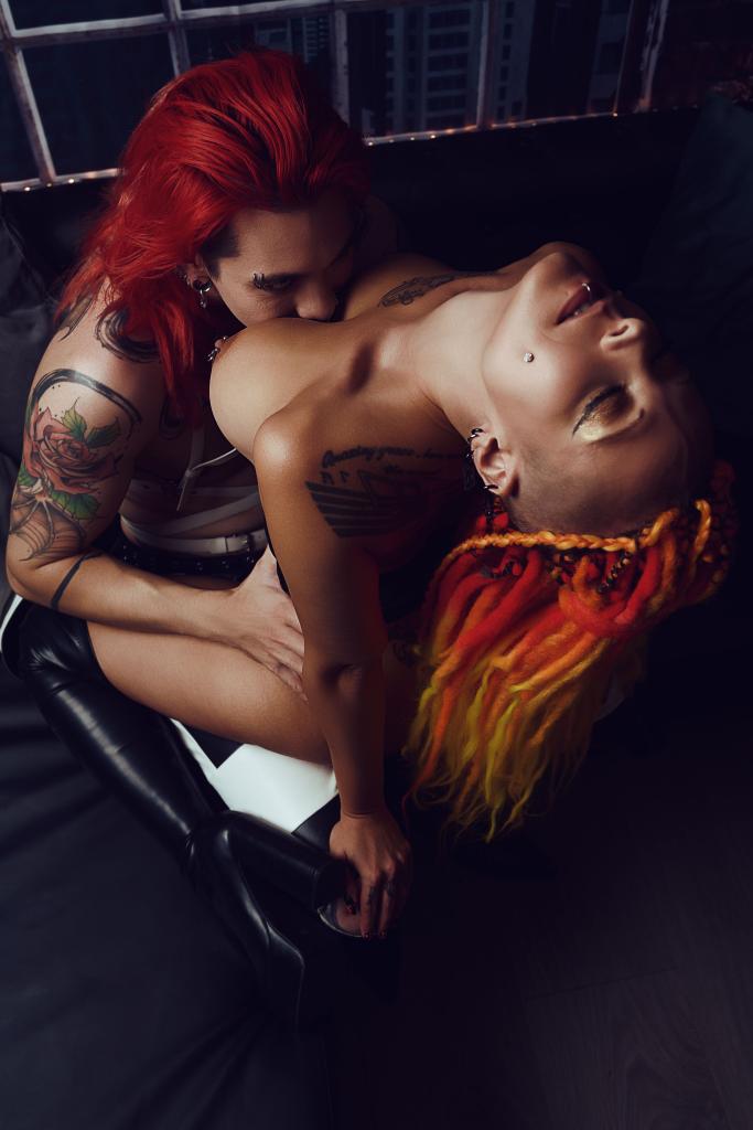 Touch down in Berlin getting ready to hit <a href="/venusberlinoff/">Venus Berlin</a> !!! 
<a href="/theunimartin/">unimartin</a> &amp; I are open to Collabs !