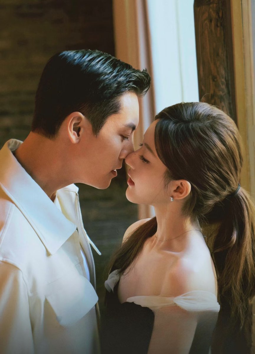 WETV                              VIU
เกมรักในเงาลวง            เกมรักกับดักใจ

ชื่อแบบละครหลังข่าวสุดๆ คหสตนี่ชอบนะเข้ากับเนื้อเรื่องทั้งสองชื่อเลยพระนางกุเค้าก็เทาๆทั้งคู่แต่งงานกันเพราะผลประโยชน์ แข่งกันตีสองหน้าแสร้งทำว่ารักกันมาก แต่เอาเถอะกุอยู่ข้างคนชนะ

#LovesAmbition