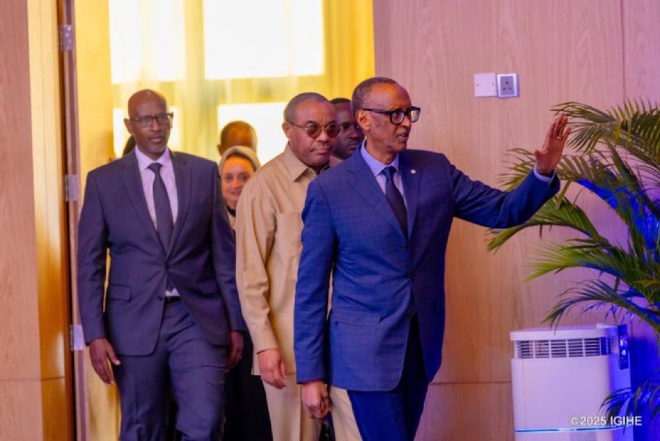 Abakozi babayeho ari benshi ariko uy’umukozi ntago Asanzwe🤭❤️❤️