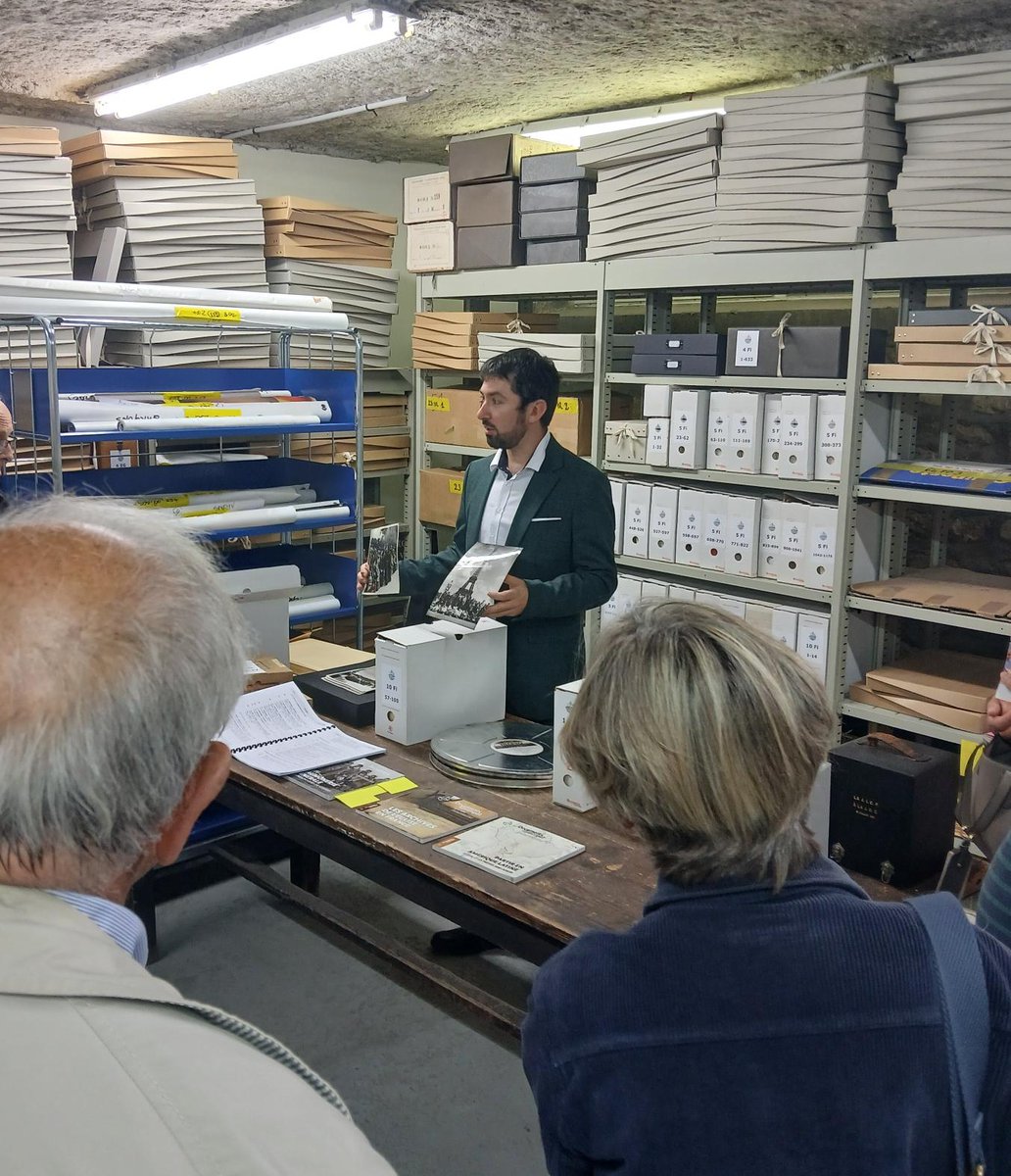 #JEP2025 | Vous avez été près de 135 personnes à visiter le Centre national des archives de l'Église de France (CNAEF) samedi 20 septembre, et à profiter d'une exposition sur les #jubiles pour les #JourneesduPatrimoine.
Merci de votre visite et à l'année prochaine !
