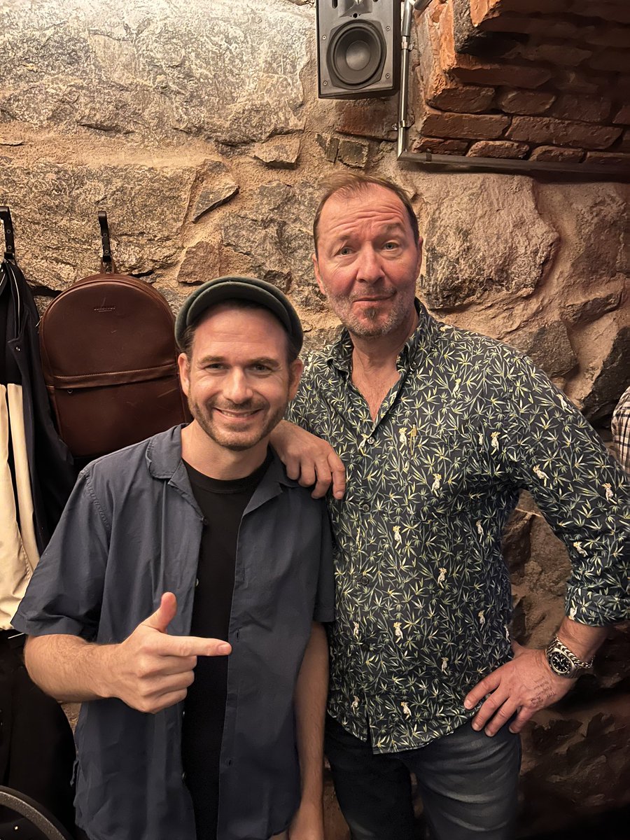 Stockholm! Visste ni att Dominik Henzel, skådis i G, Solsidan och Serietecknaren även är en av Sveriges bästa standup-komiker? Se oss ikväll på Guldgruvan! Löning idag! Biljetter för bara 150:- hittar ni på gardenfors.com/kalender