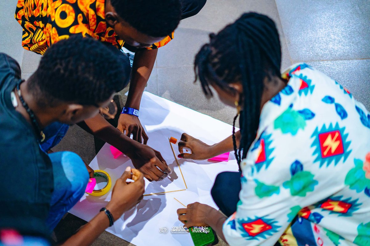 CreativeXComm's tweet image. Our second game session was all about turning given items into something unique. 
The ideas wowed the crowd creativity + teamwork in action!

Lesson: it’s not just what you create, but how you pitch &amp;amp; communicate its value. 💡

#CreativeConference #BeninCreatives #TACN