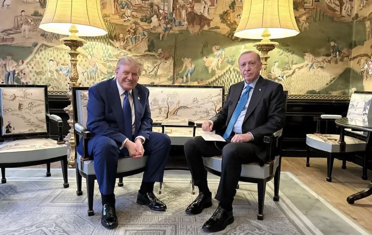 Trump–Erdoğan görüşmesi öncesinde, Eskişehir Beylikova’daki nadir toprak elementleri ve bor yataklarının ABD’ye açılacağına dair iddialar dolaşmaktadır. 

Bu olası durum Milletimizin bağımsızlık ve egemenlik haklarını çiğnemek olur.

Cumhurbaşkanlığı, milli hassasiyetlerimizi