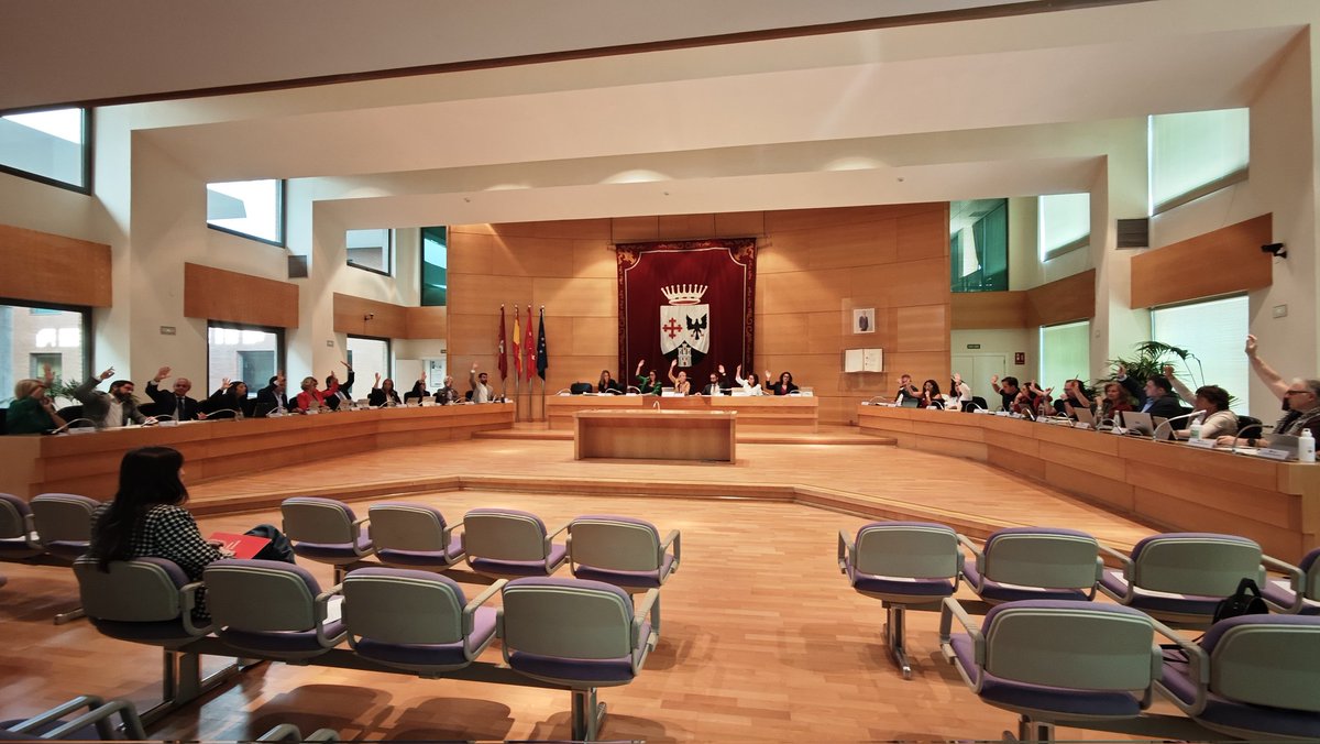 Aprobada por UNANIMIDAD
Debate General de Política Municipal en Alcobendas
Porque la ciudad está por encima de las siglas: diálogo, transparencia y responsabilidad democrática.
Cuando se piensa en los ciudadanos,y no en el beneficio propio, se logra consenso político 
💙🤍