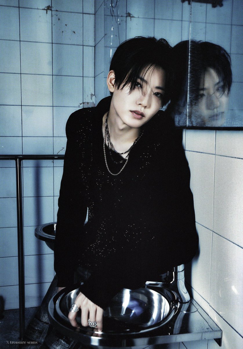 mmykyuu's tweet photo. รูปน้องจุนอีกอีกแล้วอ่ะ คือชุดนี้ตั้งแต่รูปปล่อยมา ดีทุกรูปเลย อินเนอร์เอย ชุดเอย เมคอัพ ทรงผม เหมาะกับน้องจุนมากก https://t.co/RfEaNQ708j