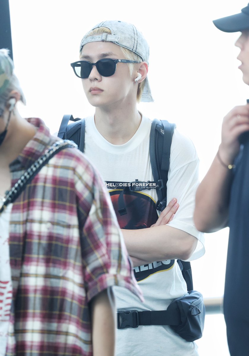 2025025 HGH 🛬

#KUN #钱锟 #쿤 
#WayV #威神v