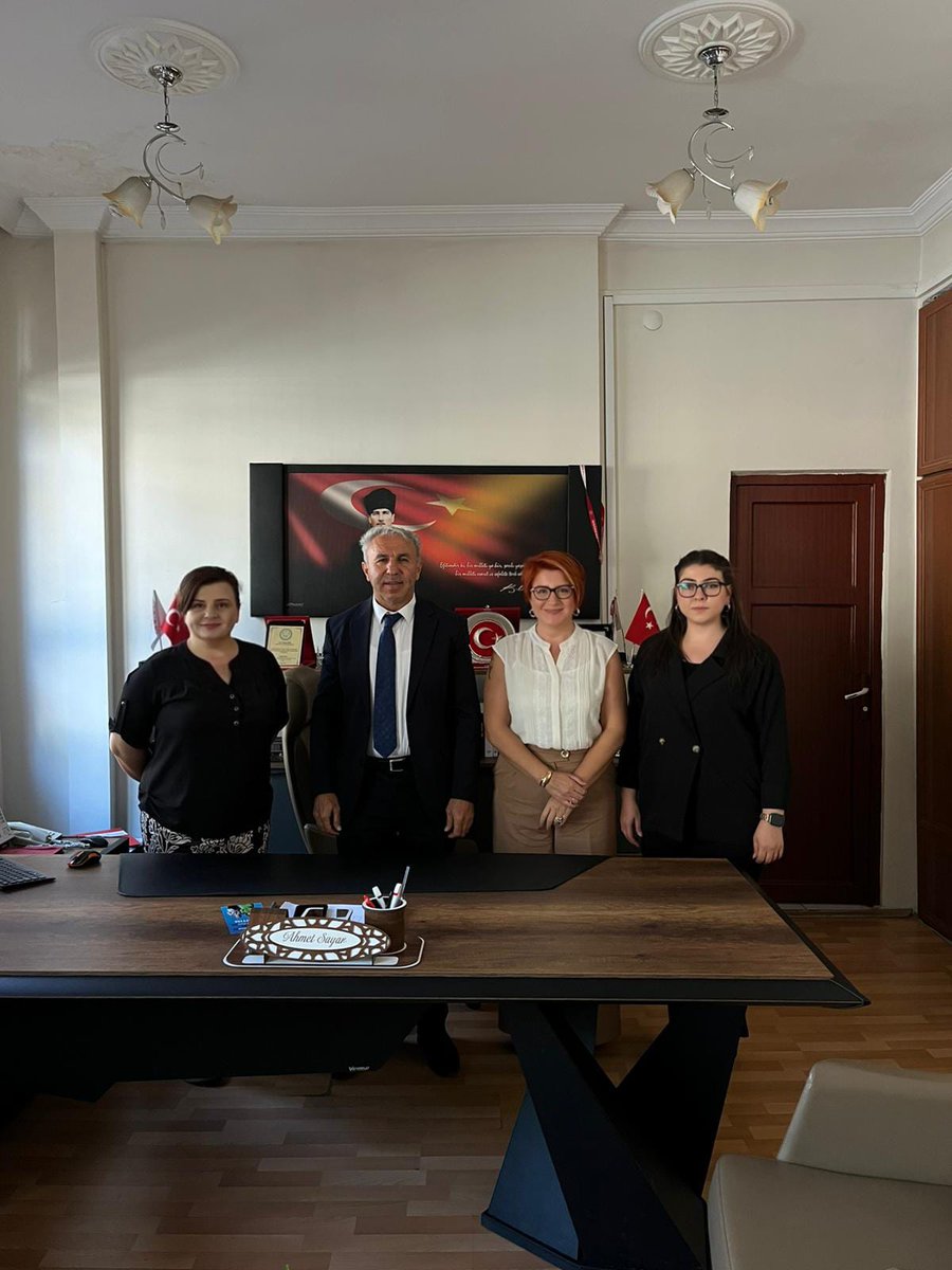 UCİM Niğde Temsilciliği olarak; 
Ulukışla İlçe Milli Eğitim Müdürü Sayın Ahmet Sayar'a ziyarette bulunuldu. 

<a href="/SaadetOzkanEfe/">Saadet Özkan</a> 
<a href="/yucelceylancom/">Yücel Ceylan</a>