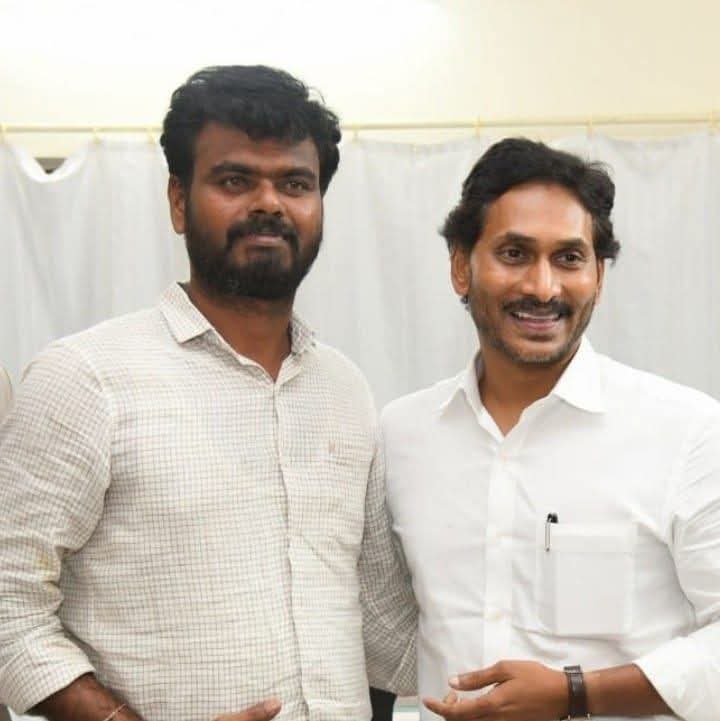 Akanksha_4512's tweet image. Om Shanthi 🙏🏻 Satish Reddy Anna 🥺💔

#YSRCP