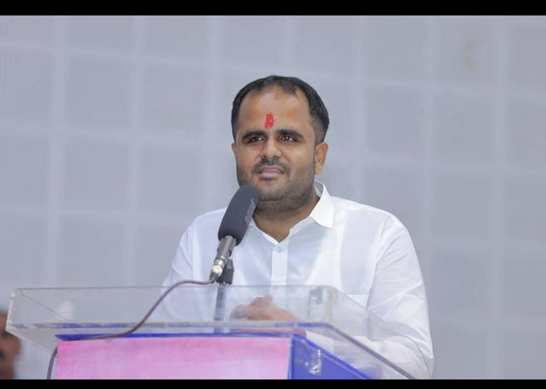 Happy birthday jigar bhai ji dwarkadhish bless you @JigarBDesaiBjp