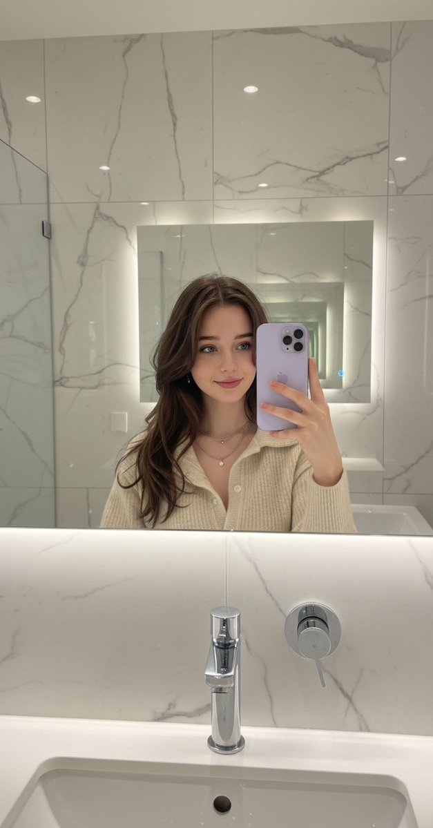 Dtt994610's tweet image. The iPhone 17 Pro just dropped, and our AI idol Anya couldn&apos;t resist joining the hype! 😉
But instead of waiting, she found a way to get ahead of the curve with the &quot;Fake It Till You iPhone 17 Pro&quot; agent on @myshell_ai.
#MyShell #AIAgent #iPhone17 #AnyaTheAI #AI #Iphone
