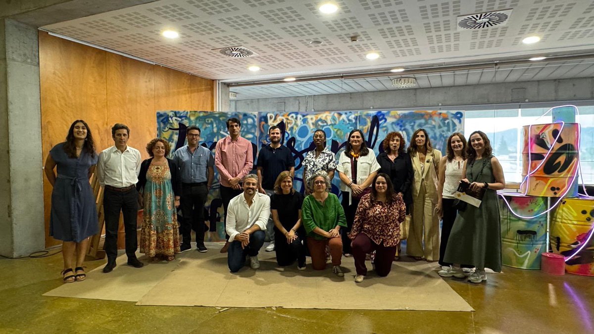 Empresa_RM's tweet photo. 🇪🇺🫱🏻‍🫲🏼El director general de #EconomíaSocial, @PasqualTono participa en las jornadas del proyecto europeo Interreg Sudoe ResilientES, que impulsa la resiliencia territorial frente al cambio climático, la despoblación o la transición energética, fortaleciendo a las comunidades. https://t.co/Fef97J0IBK