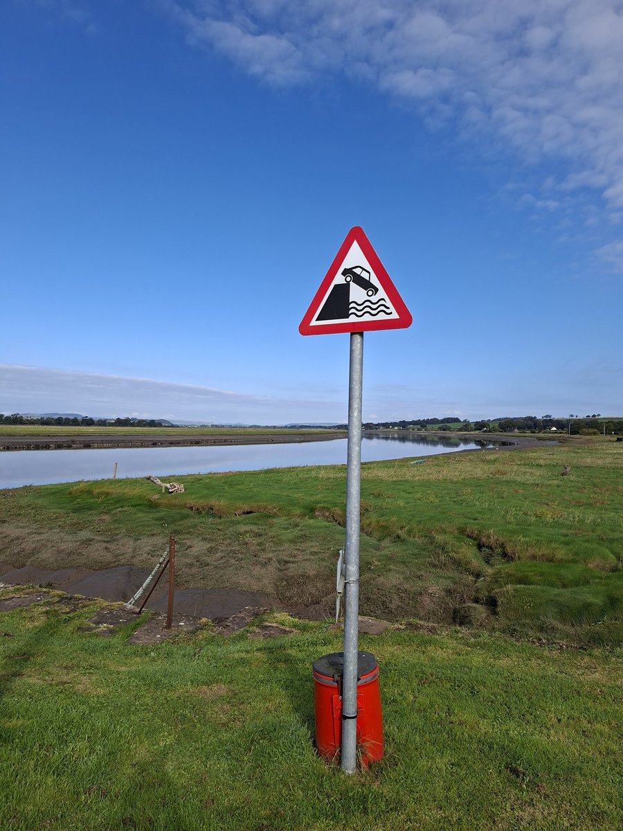 Selina Scott tweet media