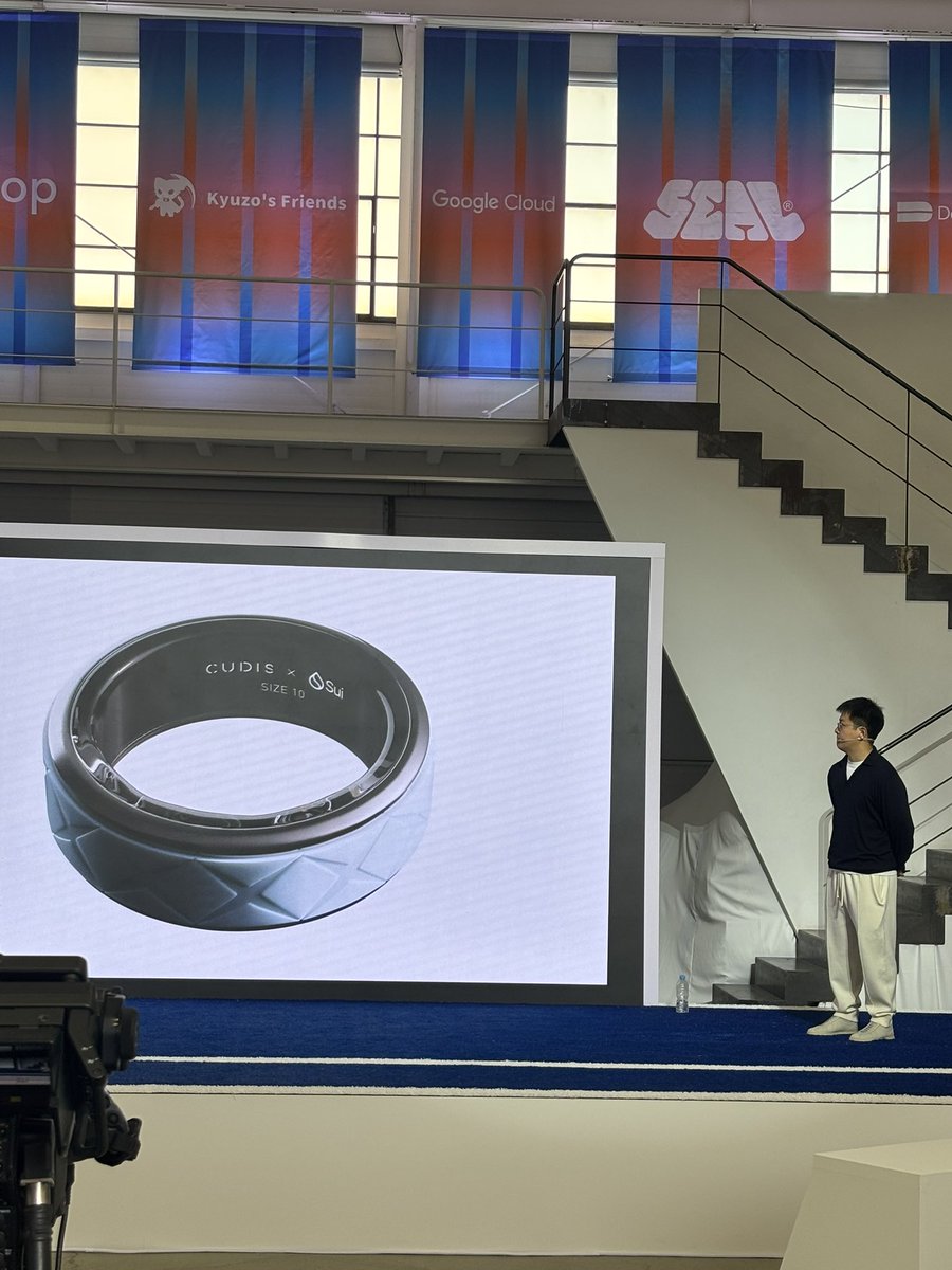 chowtato's tweet image. BREAKING @CudisWellness and @SuiNetwork is partnering to build out a sui smart ring! your data is stored securely on @WalrusProtocol! sui 🤝 consumer products