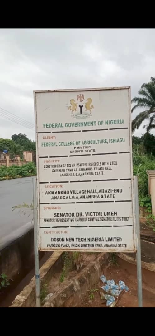 TrackaNG's tweet photo. In Nov 2024, N6.4m was paid to Doson new tech Nigeria ltd  for the Construction of Solar Powered Borehole with overhead tank at Akwankwo Village Hall, Adazienu, Anaocha LGA, Anambra State. 

We tracked and report that this project has been abandoned since Nov 2024. A borehole and underground pipes was installed, but reticulation with the overhead tank has not been done.

We call on @OIshiagu, the implementing agency, to provide the public with details of this project and call the contractor back to site to complete this project.

We will keep tracking to ensure quality work is done.