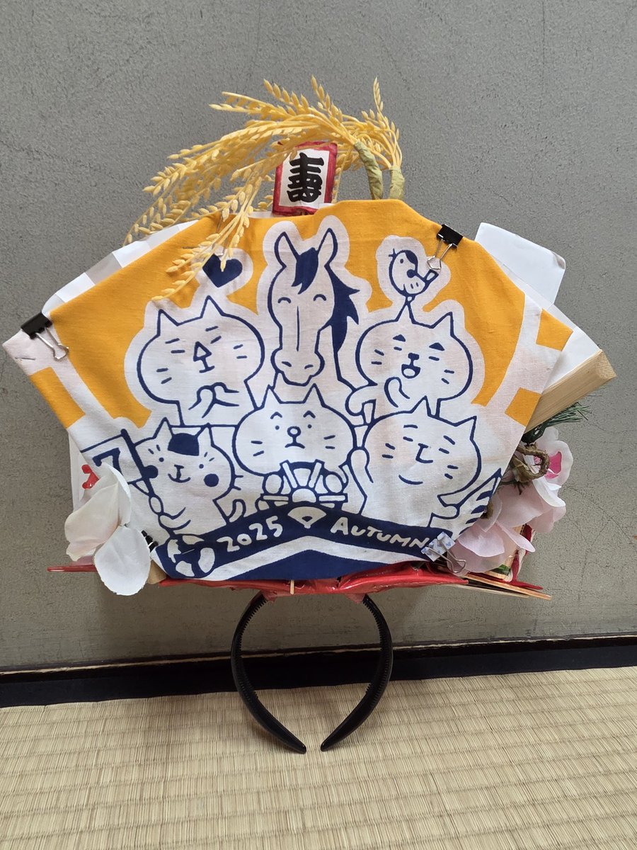 新真打ち御披露目興業、四日目❗
おめでとう御座います🎵・・・
主任. 吉原 馬雀師匠❗
朝馬師匠とパチリ📷～良い笑顔。
ルンルン🎵此のまま、駆け巡れ
ガンバレ～～
