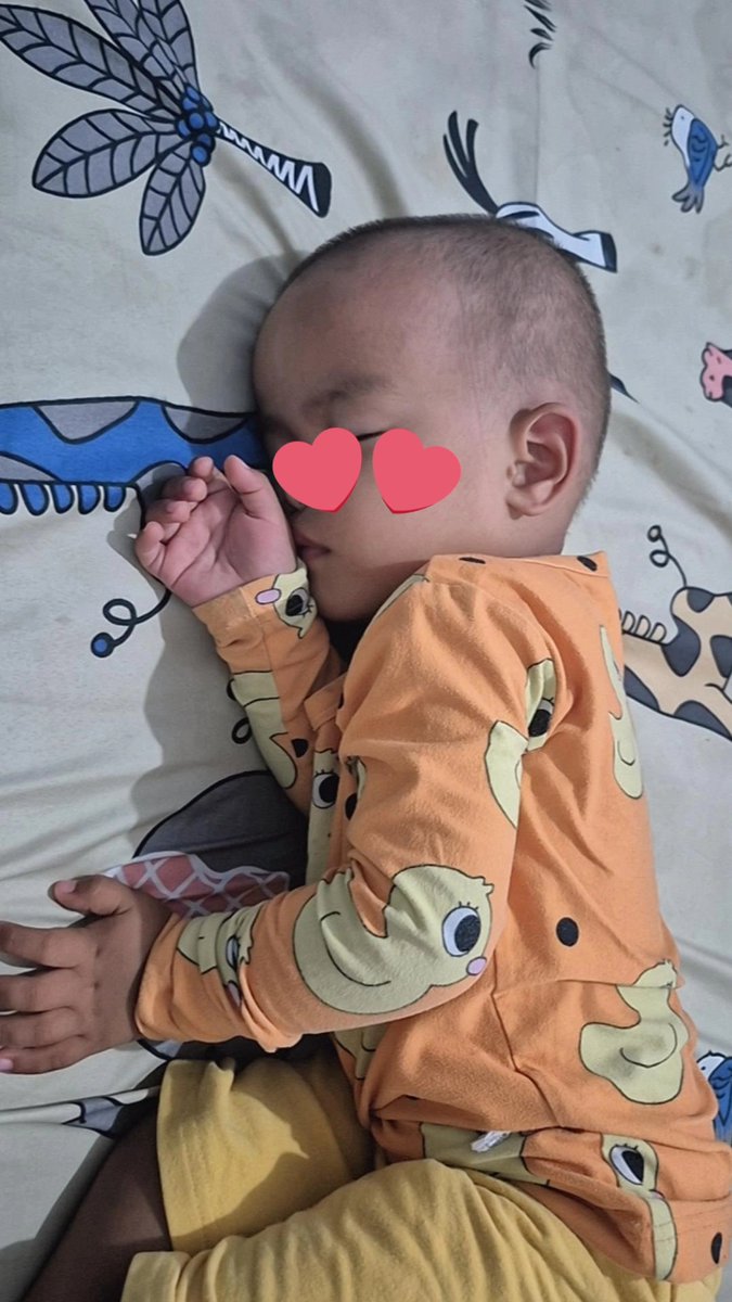 Cepat sehat nak, kalau kamu sakit hari-hari terasa berat sekali...