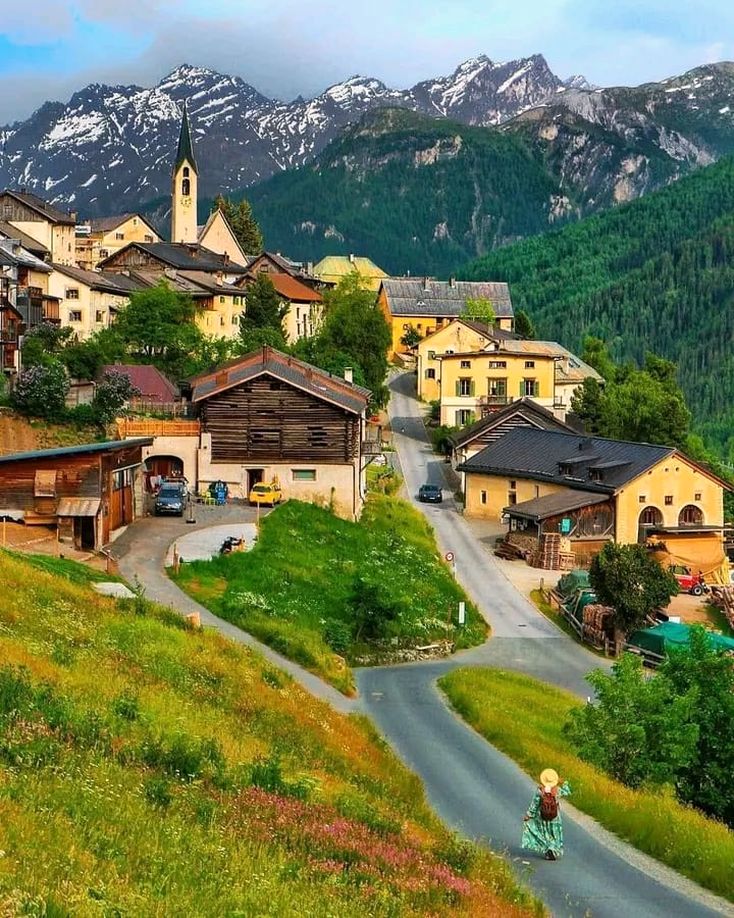 HarmonySmi67908's tweet image. Stunning view ˜Guarda Switzerland