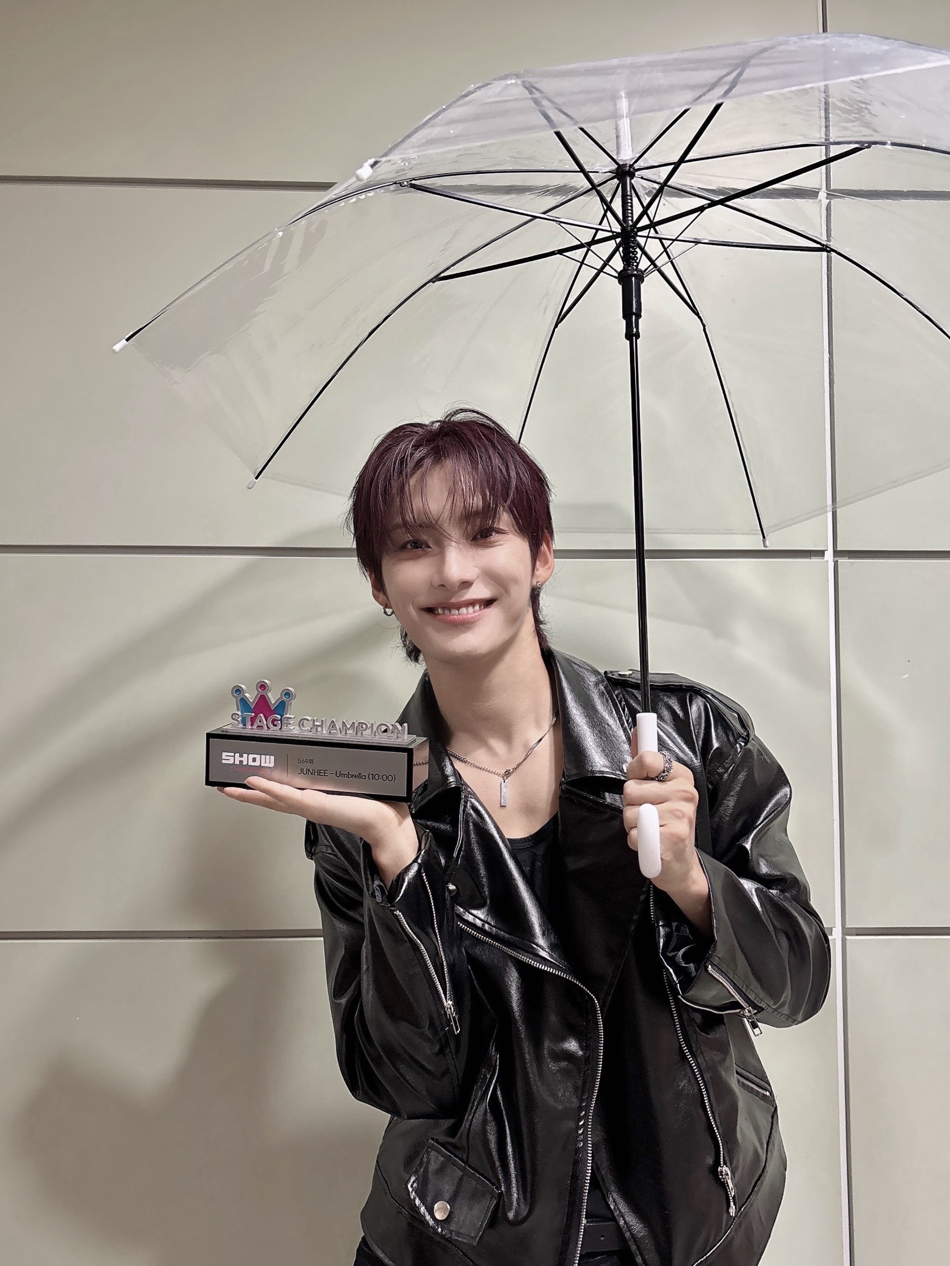 이자 ♡ 에이스 (@glxyuchan) / X