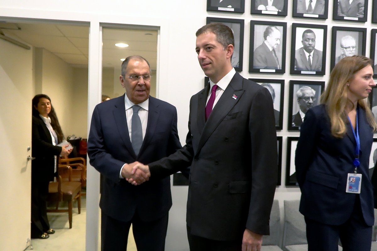 Ђурић <a href="/markodjuric/">Марко Ђурић</a>: Србија опредељена за јачање сарадње са Русијом
sns.org.rs/novosti/vesti/…