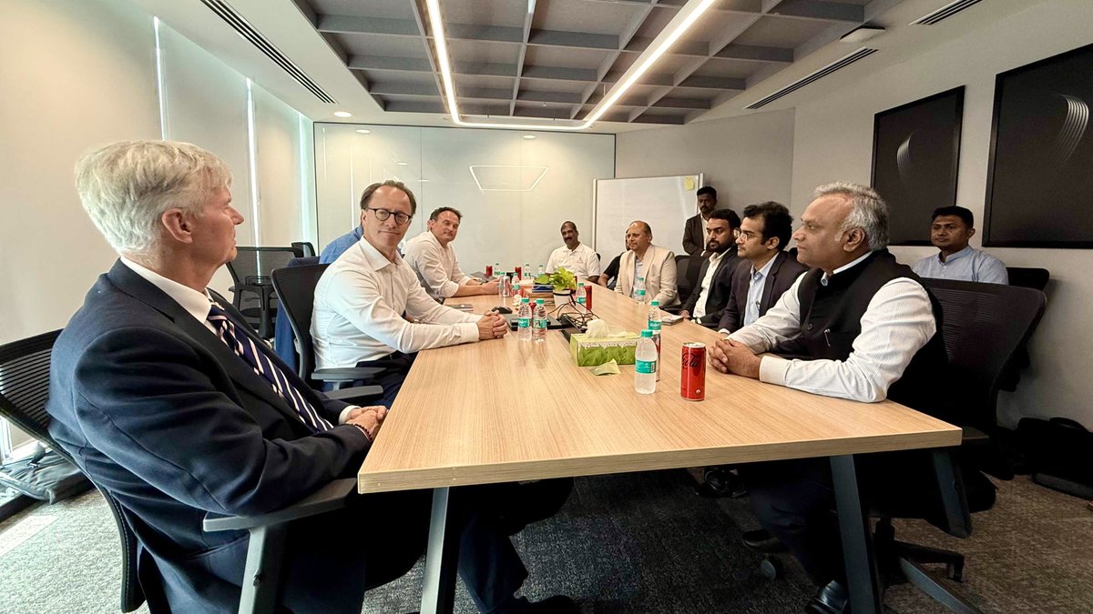 itswrkwrk's tweet image. &amp;amp; COO Vinodh Kumar along with Mikkel Bardram, CEO EG A/S, and Anand Fernandes, CEO EG India. The discussion revolved around the growing potential of Mangaluru’s tech ecosystem &amp;amp; the role of sustainable, future-ready workspaces like #wrkwrk in supporting it. 
#ManagedWorkspaces