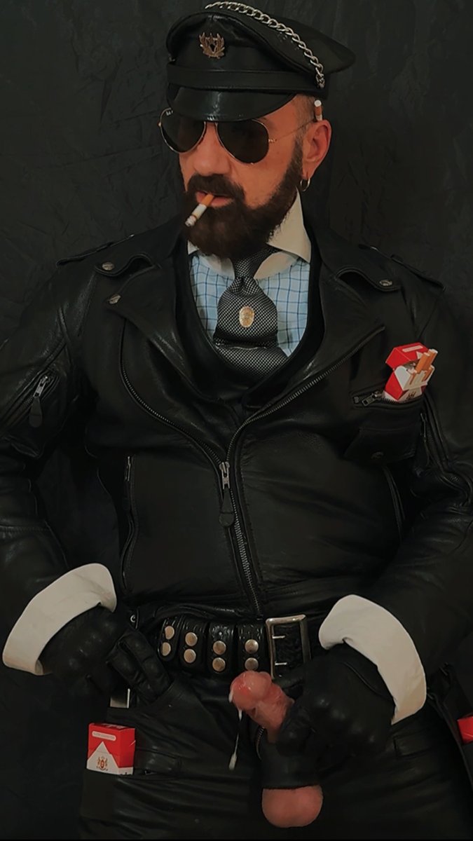 Now showing on VERBAL DADDY
onlyfans.com/verbaldaddy