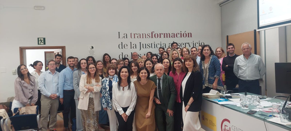 🗓️ Esta semana se está celebrando el curso “La necesidad de la cultura del diálogo y los #MASC en el ámbito de los órganos judiciales”, dentro de la #FContinua del cuerpo #LAJ.

ℹ️Conoce más detalle en nuestra #NoticiaCEJ: bit.ly/4mzdqQP

¡Os dejamos unas fotos! 📷
