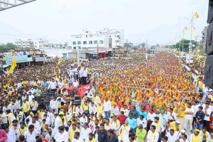 Anilkumarpal234's tweet image. महाराष्ट्र में जालना की धरती पर 
 धनगर समाज का इतना बड़ा महान आंदोलन 
लेकिन कोई नेशनल मीडिया नहीं दिखा रहा है।