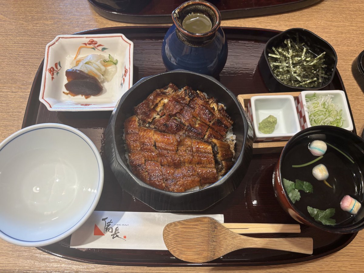 tom__webdesign's tweet image. 今日はブランド支援しているマーチャント様の工場に伺いました。

やっぱり実際に現場を生で見ることは大事ですね。その人たちの熱量や想いはその場で聞かないとわからないし、想像していなかった強みやブランドの想いがありました◎…