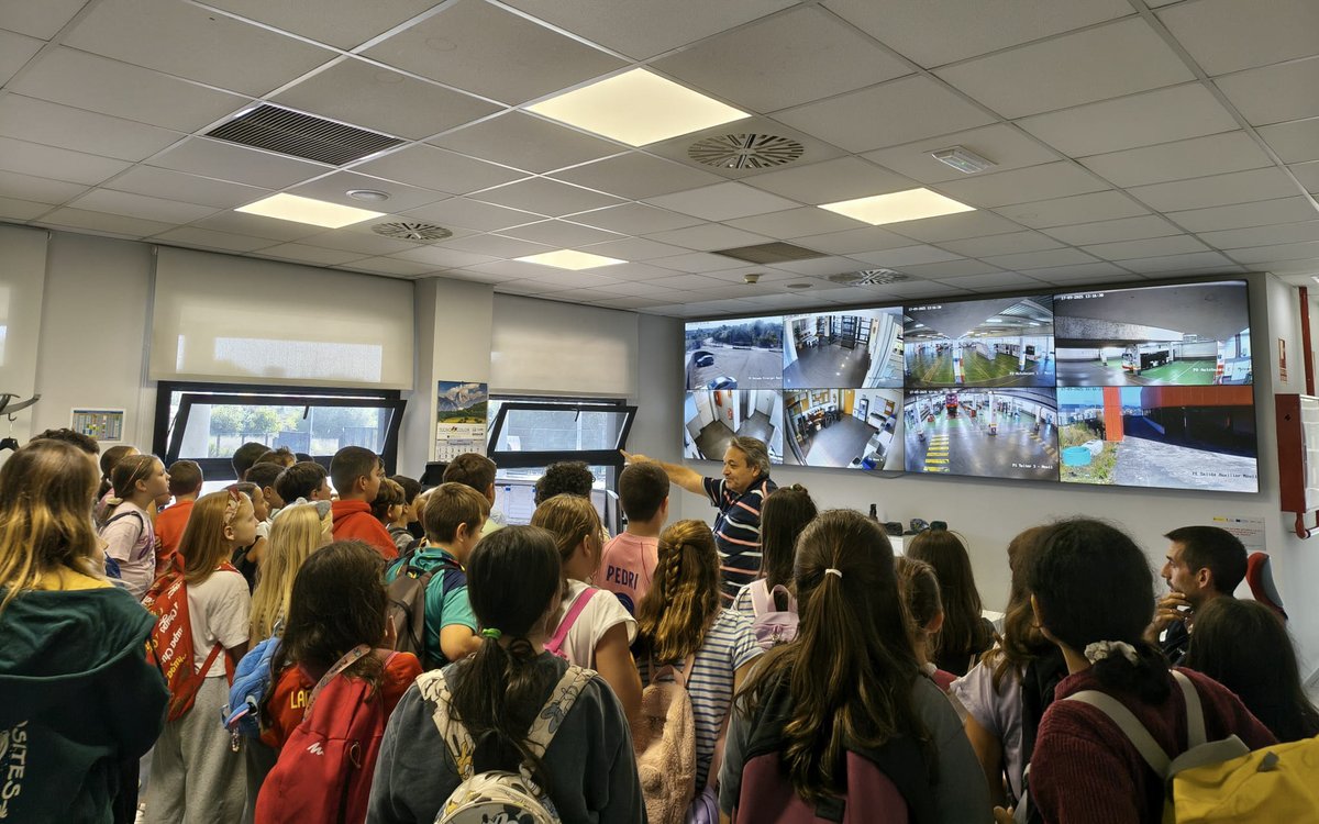 Accesible, limpia y de todos/as: así queremos movernos 🚌

Del 16-22 septiembre hemos dinamizado la #SemanaEuropeaDeLaMovilidad en <a href="/GijonBus/">Gijón Emtusa ˢᵘ́ᵇᵉᵗᵉ ʸᵃ ᵛᵉʳᵃ́ˢ</a> junto a centros educativos.