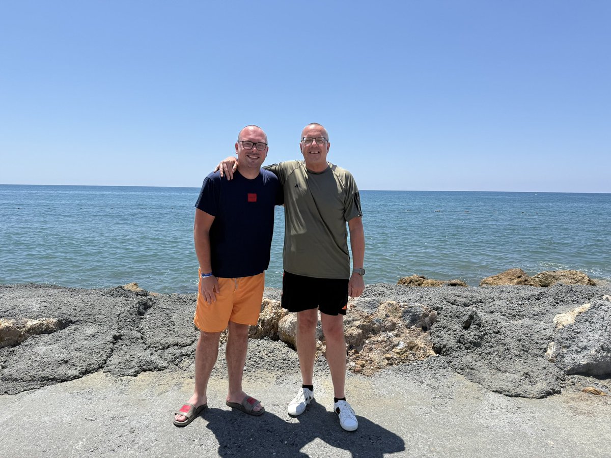 stevensharp90's tweet image. Happy Birthday to the auld man @DerekJSharp. Have a great day ❤️