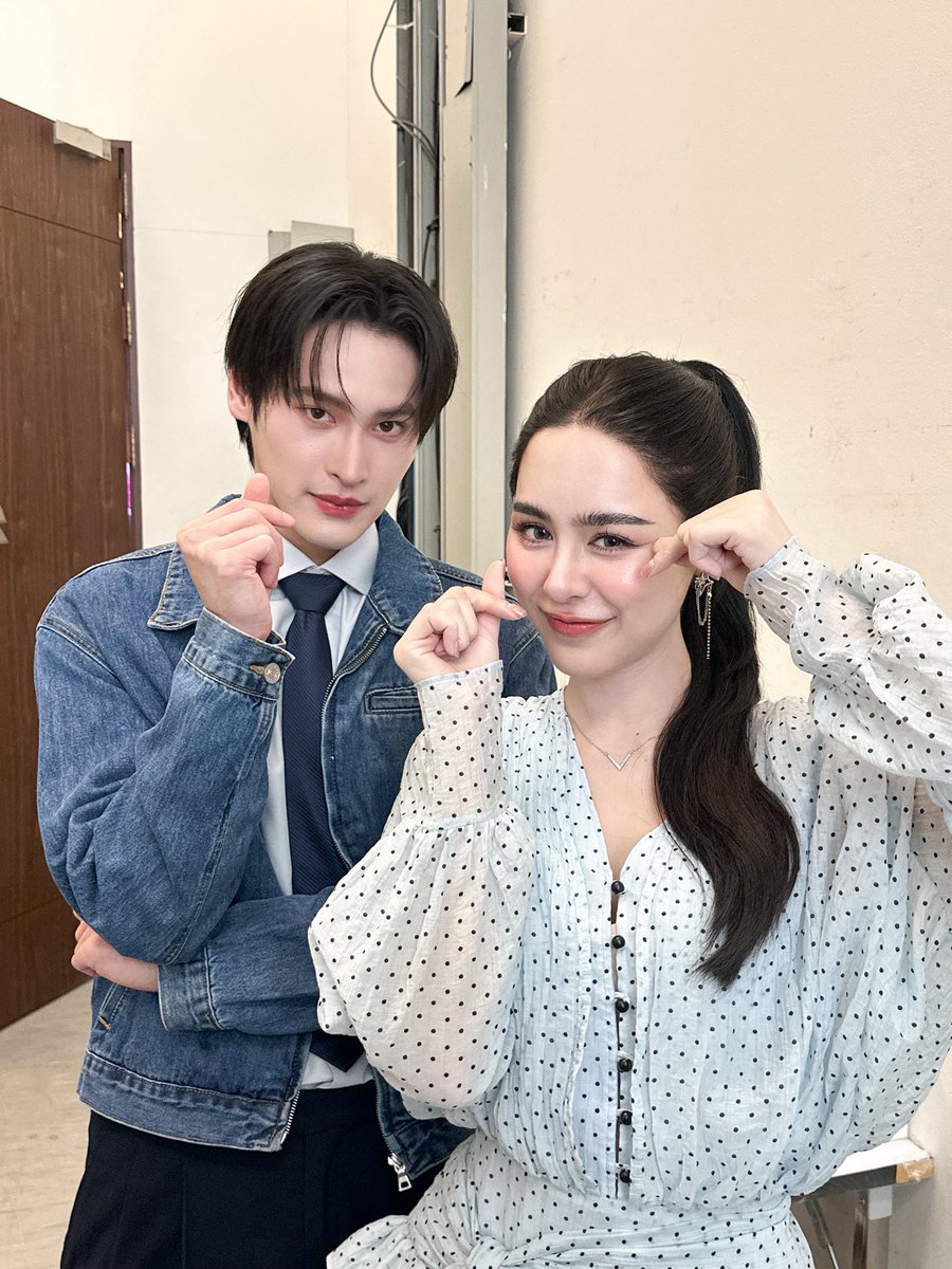 WutMovie's tweet image. KAOPP 1ST PHOTOBOOK

#KAOPPFansignLoveNoLimit
#NescafeRedCupXKaoNoppakao 
#number_9th