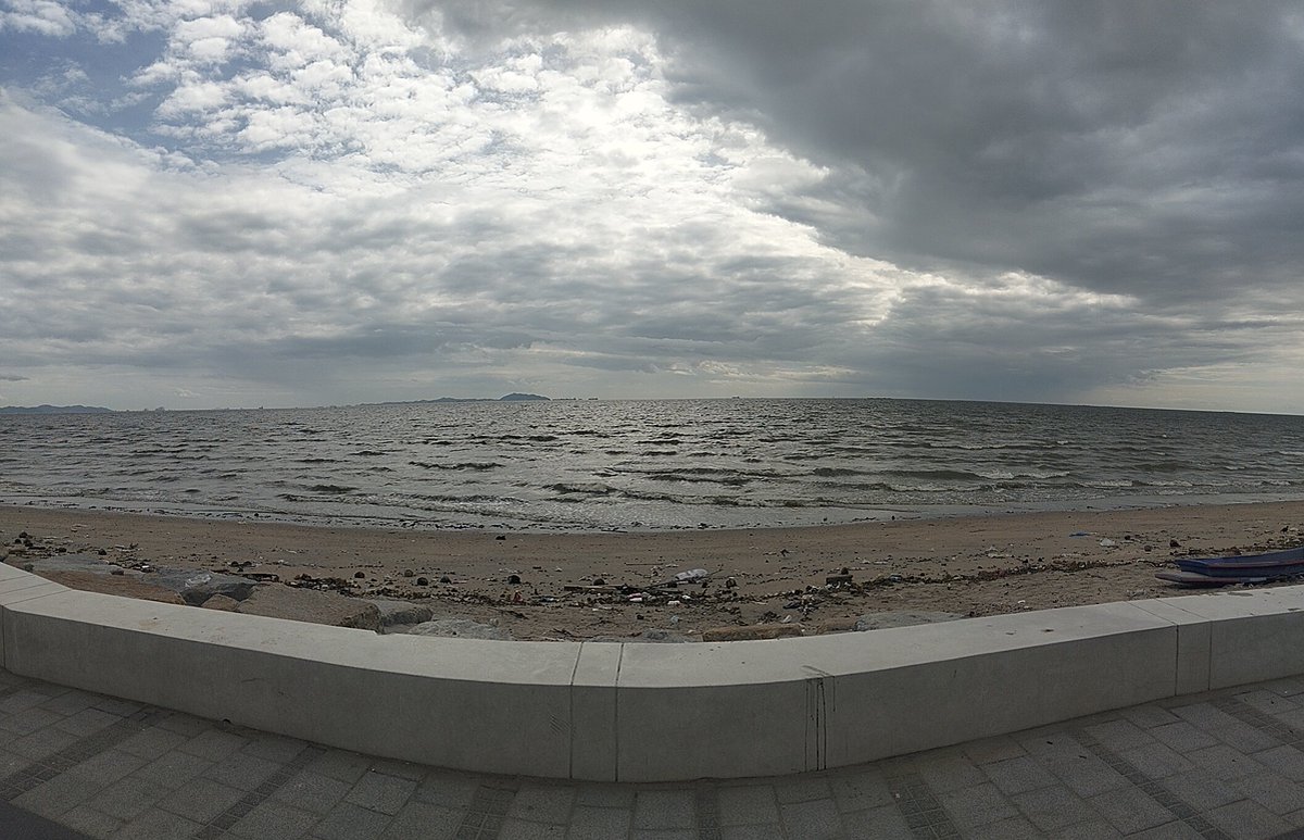 อยู่ในห้องประชุมเหมือนจะตาย ออกมาดูวิวค่อยดีขึ้น