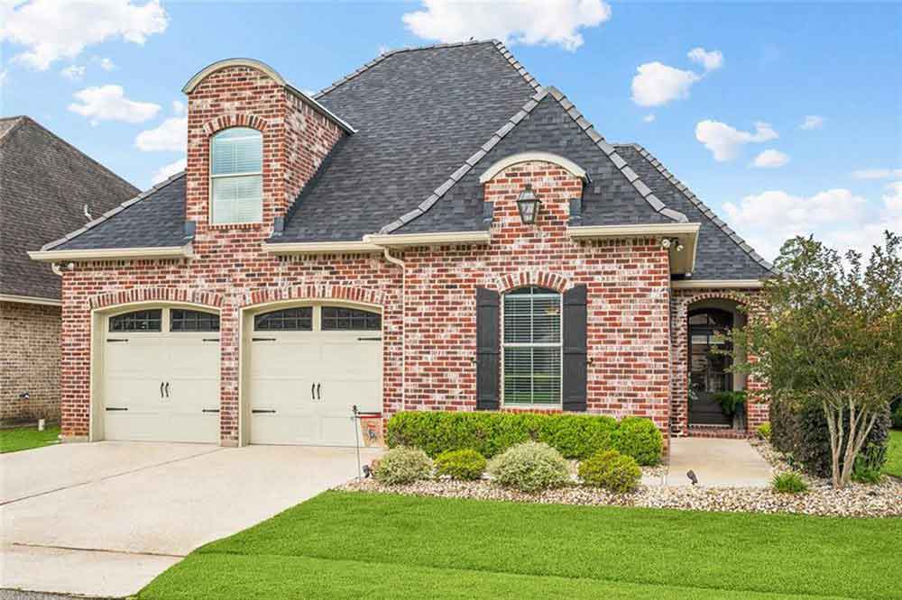 BedicoCreek's tweet image. Planning for fall weather - hopefully soon? View this relaxing outdoor oasis at 141 St. Calais Place during the #2025FallTour from 12PM - 3PM on Saturday! #openhouse #takeatour #outdoorliving tinyurl.com/141-st-calais-…