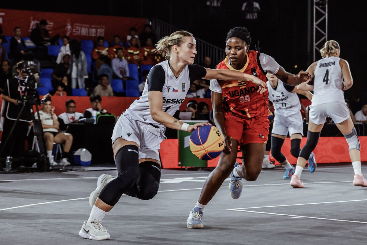 sliviaNakituuka's tweet photo. September dumpππ
#3x3uganda
#ballforlife
#proudladycanon https://t.co/Vd0O8QKDmG