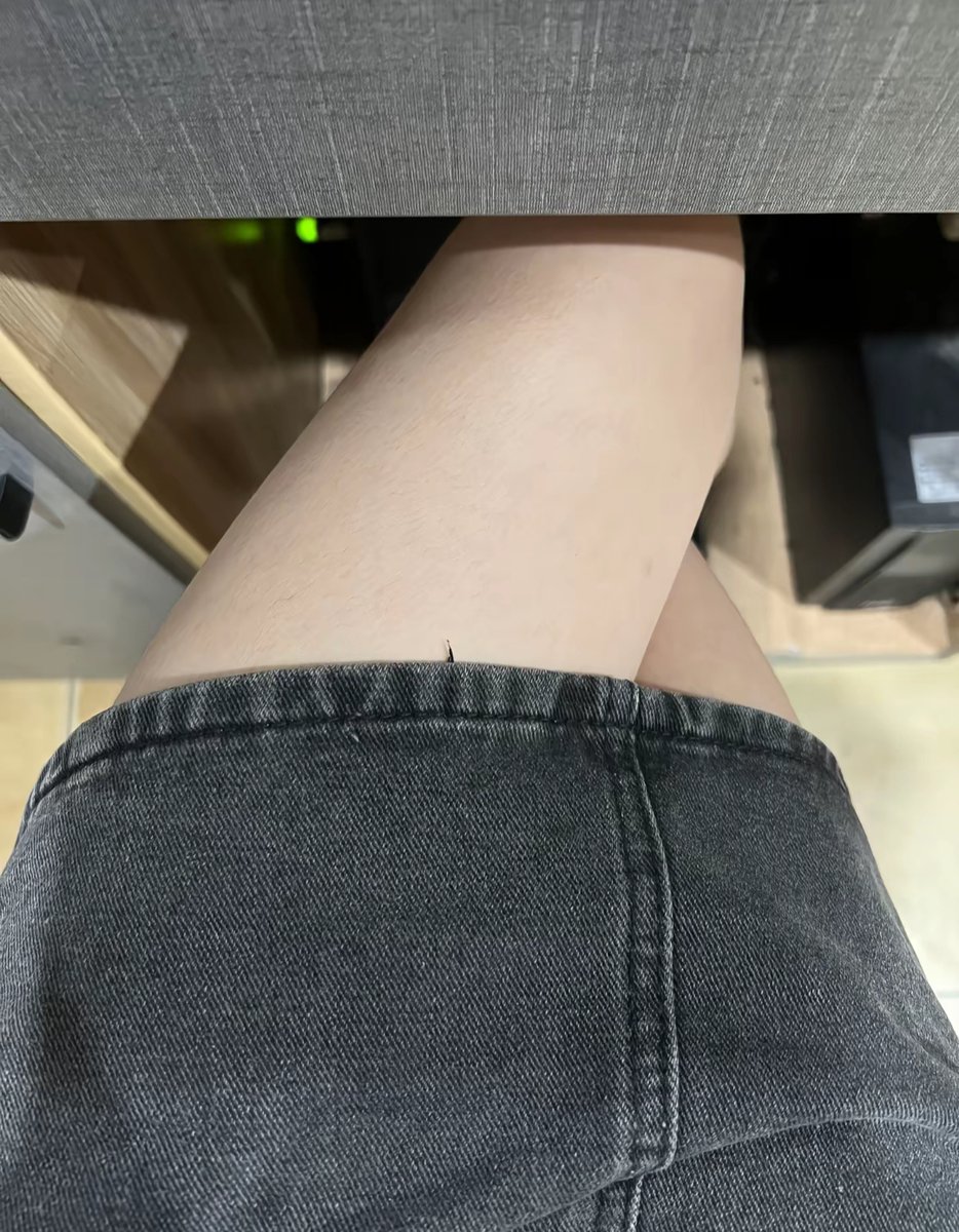 做了一下午没动，要是夹点什么东西就好了 嘻嘻