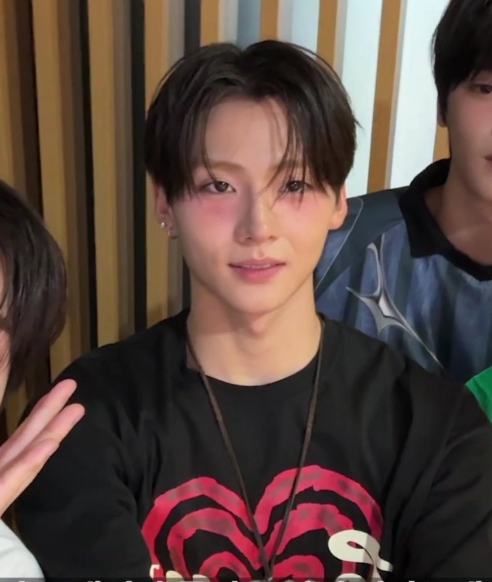 sangwon_archive's tweet photo. The blush on really suits him sm😭🫶🏻
#SANGWON #LEESANGWON #상원 #boys2planet https://t.co/qHSruLoPP9