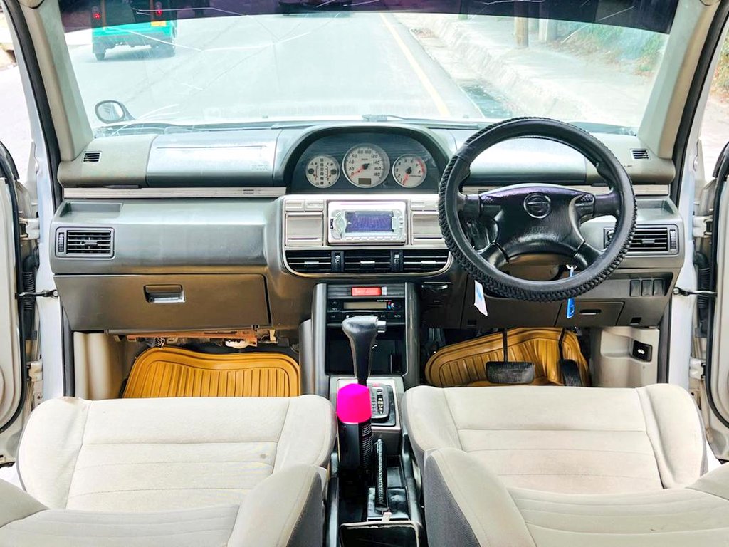 Eng_Matarra's tweet image. NISSAN X-TRAIL 🔥 🔥 

REG&quot; #CSV

▪️CC. 1990
▪️FULL AC 🌧
▪️SPORT RIMS 
▪️CLEAN IN &amp;amp; OUT
▪️FULL DOCUMENTS ✅️ 

#BEI - MIL 7.8

IPO DAR

HAINA KIPENGELE CHOCHOTE
NJOO UKAGUE UJIRIDHISHE ULIPIE

CALL 📞 📲-0793022184
WHATSAPP-0719542184