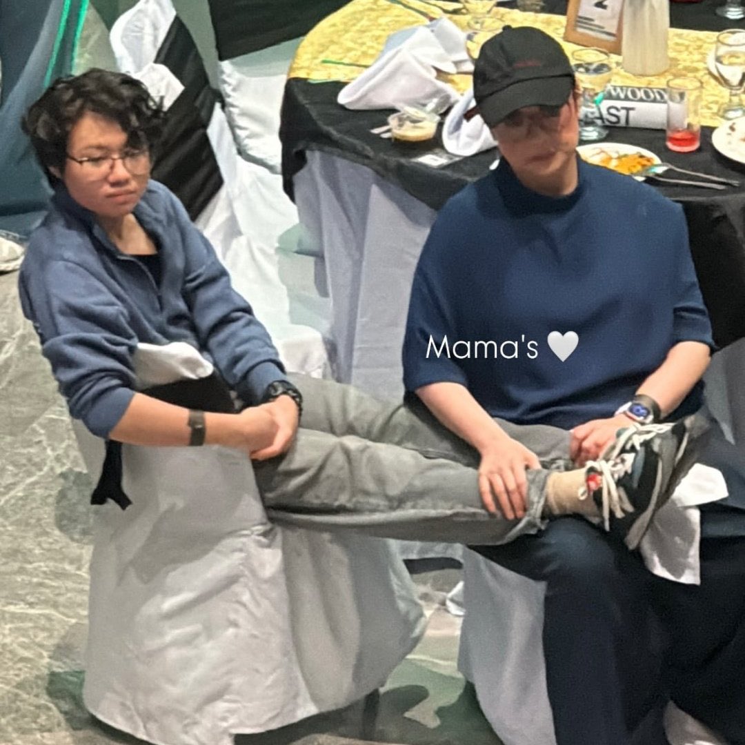 godtierlss's tweet photo. Mommy Lea 🤍🥺 https://t.co/sx3qbmSx2L