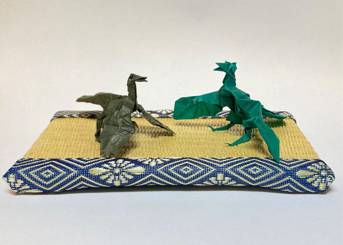 畳が似合うシリーズ①
さくBさんと勝田恭平さんのアーケオプテリクス
#折り紙　#origami