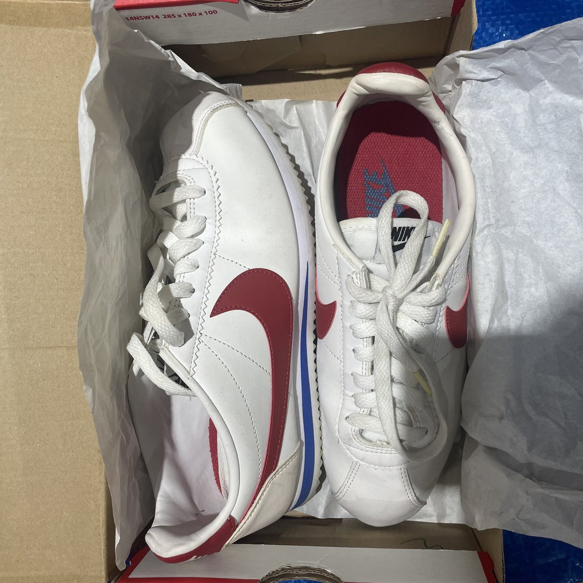 bawabalik_store's tweet image. WTS! NIKE CORTEZ  Size 38, like new! bisa tanya-tanya dulu buat liat barang dari berbagai posisi. Bisa Oyen🍊✨ #zonauang #zonajajan #prelove #nikecortez