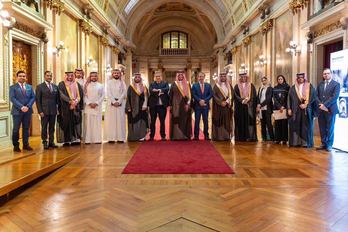 شاركت "منشآت" ضمن وفد مجلس الأعمال السعودي البرتغالي في لشبونة، حيث التقى الوفد رئيس البرلمان البرتغالي السيد إدواردو فيرو رودريغيز، ووكالة الاستثمار والتجارة الخارجية البرتغالية (AICEP)، ومنظمة الشركات الناشئة، وزار حاضنة "يونيكورن فاكتوري"، لبحث فرص التعاون ودعم ريادة الأعمال