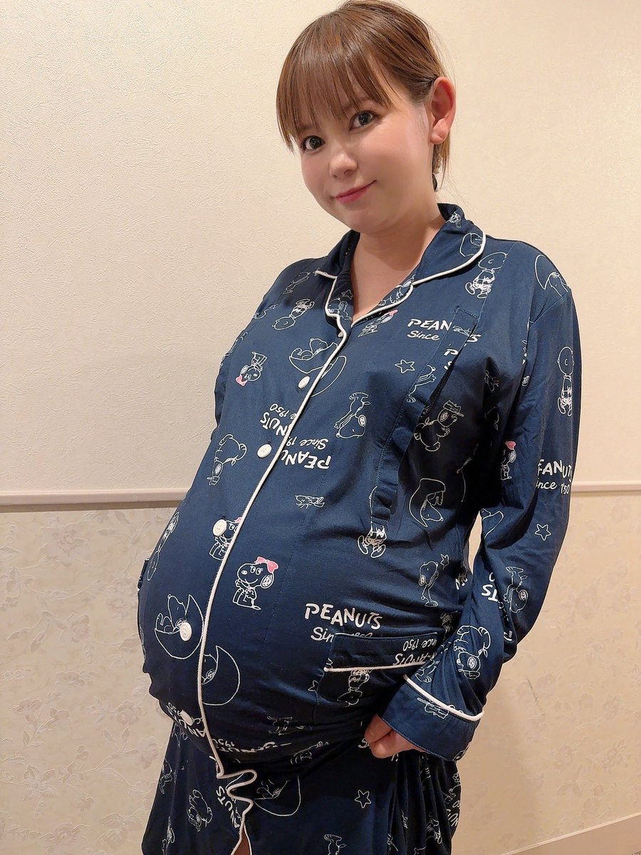 もうこの超巨大お腹もあと数日！ だから記念に撮っておくよ 桂子さん