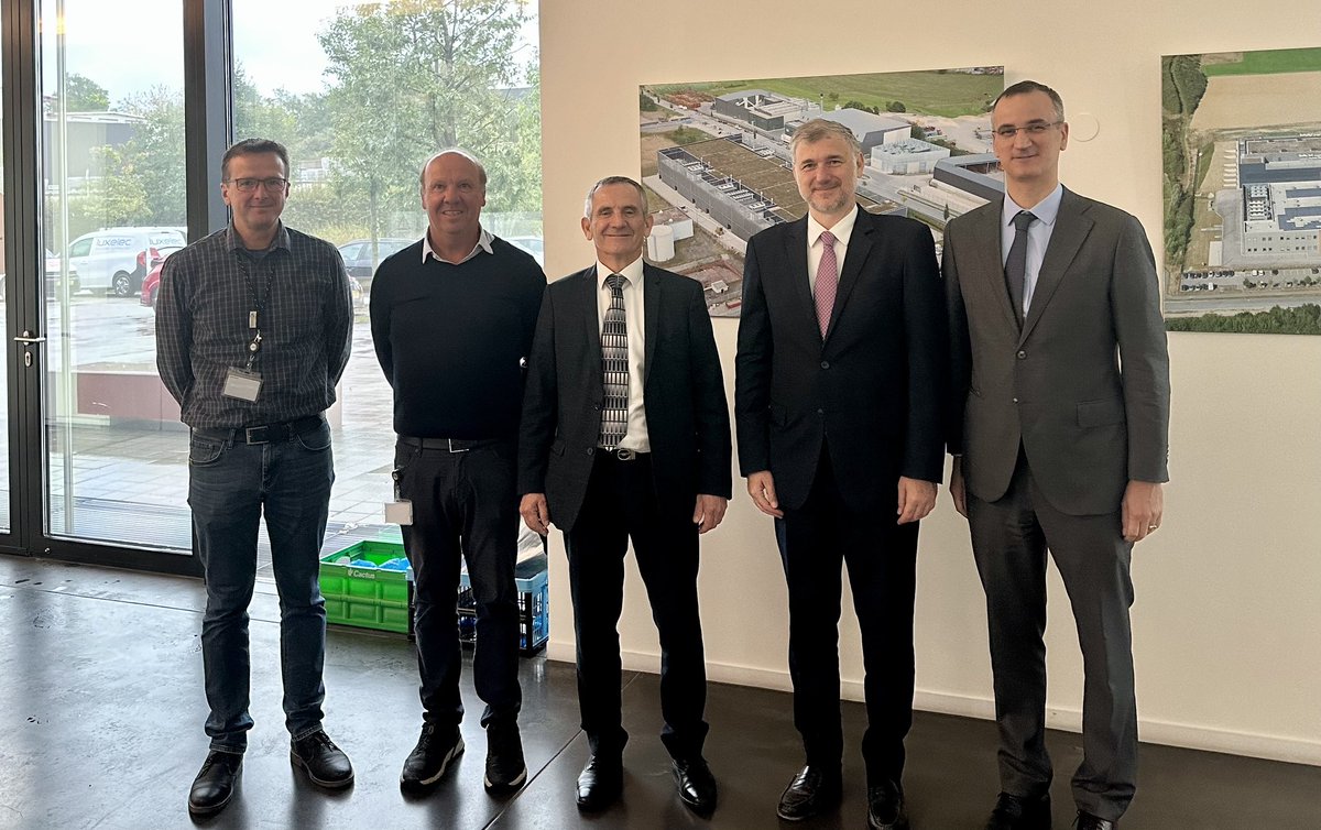 Très heureux d’avoir pu visiter au Luxembourg les locaux de notre E-ambassade qui hébergera la copie de données stockées à Monaco avec des garanties d'immunité similaires à une ambassade traditionnelle.
Grand merci à M Patrice Savini et aux équipes de LuxConnect pour leur accueil
