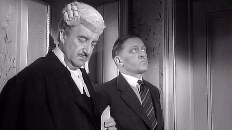 PeterFandom's tweet image. #TrialAndError or #TheDockBrief was released #OTD in 1962. #PeterSellers plays an over-the-hill barrister ineptly defending a birdseed merchant for killing his wife.
#RichardAttenborough #BerylReid #DavidLodge. #PeterSellers100