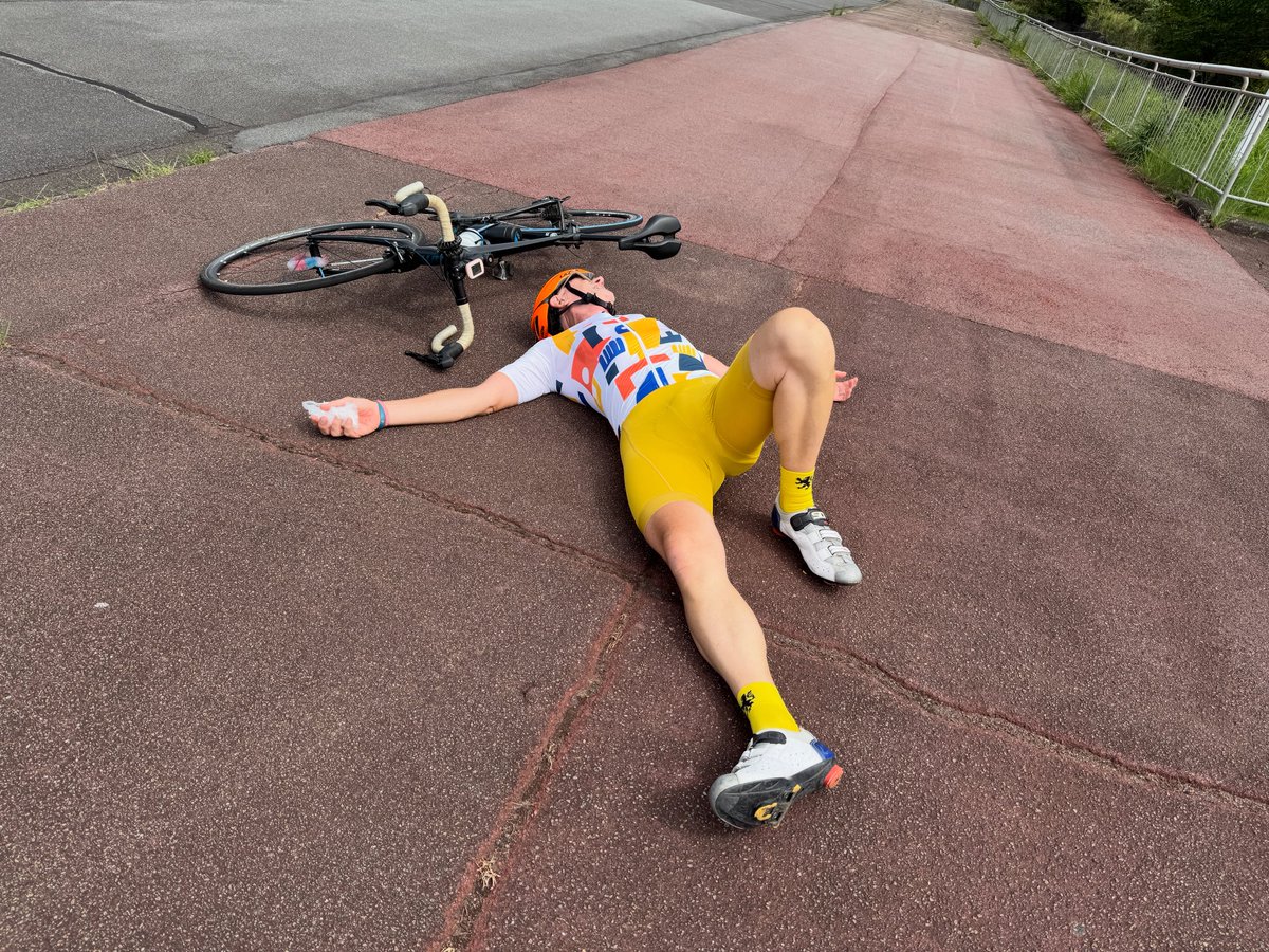 marcoF96916239's tweet photo. 先日、伊豆のサイクル聖地を案内してきました！ベロドローム、サイクルスポーツセンターなど。
案内役の私はというと……まさかの戦死！
初心に戻って出直します！

#伊豆ベロドローム　#伊豆サイクルスポーツセンター　#修善寺温泉　#サイクリングガイド https://t.co/2MY0KvewSU
