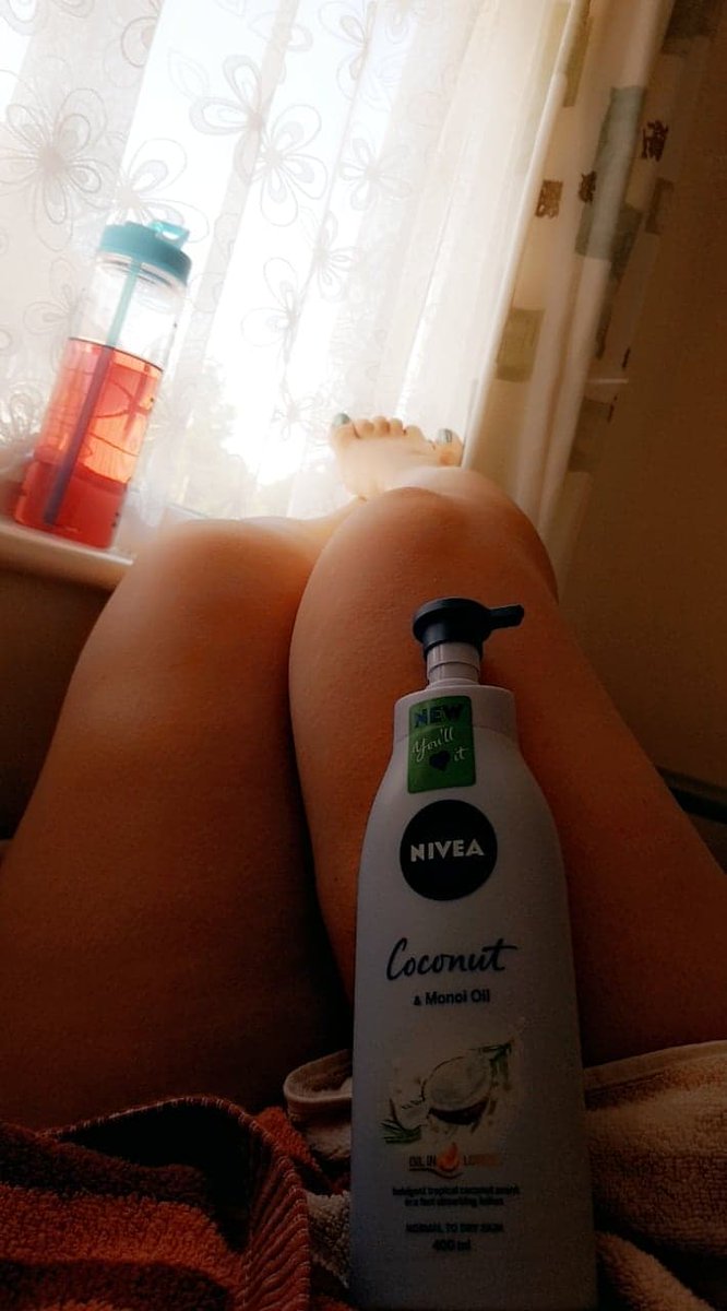 Let's give it a go.. 🩵

🌩 Thunder Thighs Thursday 🌩

🔥Ladies show us your legs so we can imagine them wrapped around us! 🔥

🍆 Gentlemen show the ladies your legs (ALL THREE!) 🍆

↻ Retweet so others can join in! ↻

⭐️ don’t forget to follow eachother and support them ⭐️