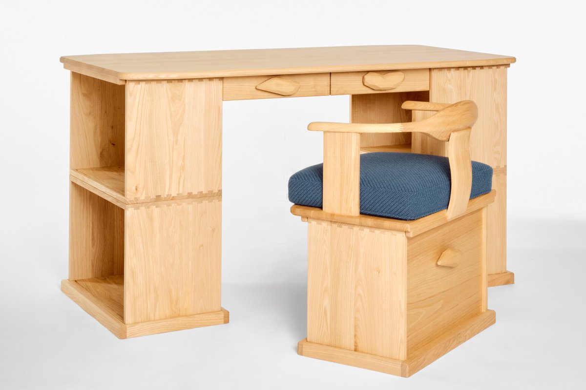 カリモク家具、Postalco Design Studioと共同開発した新ブランド〈STAKKO〉より初回コレクションを10月3日（金）か... prtimes.jp/main/html/rd/p…